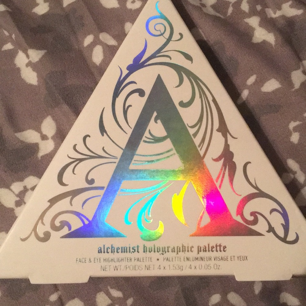 Kat Von D Alchemist holographic palette